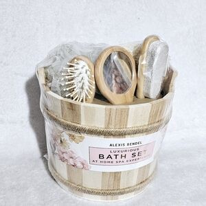 🌞 NIP Alexis Bendel Luxurious Bath Gift Set